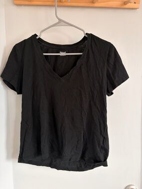 Madewell Black V-Neck Short Sleeve Tee